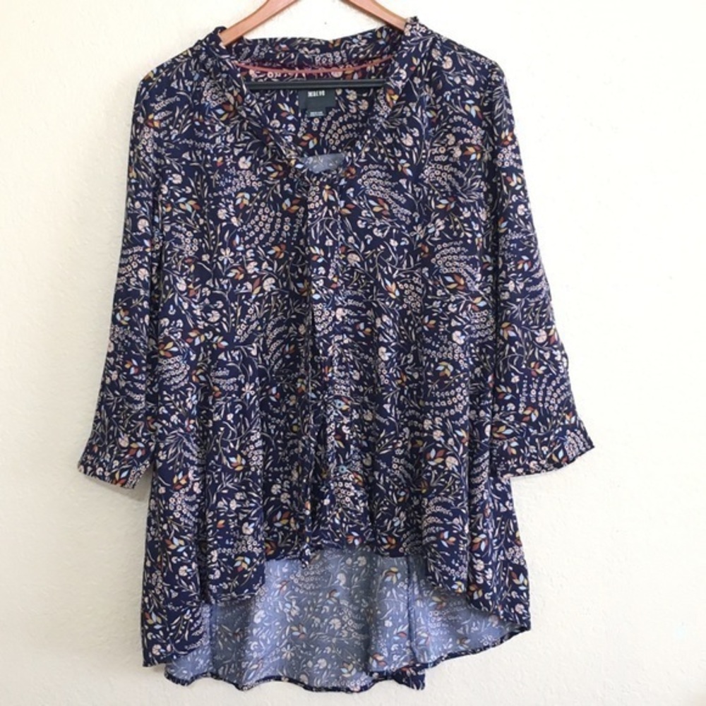 Maeve Tie-Neck Swing Blouse size M